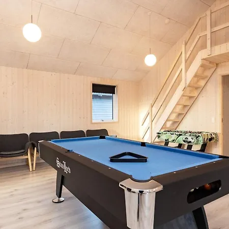 5 Star In Jerup Bratten Strand