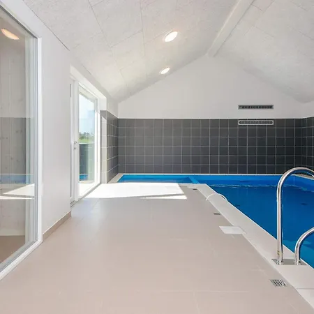 5 Star In Holiday home